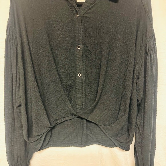 Free People We The Free Long Sleeve Black Oversize Collared Button Sweater XS - Picture 2 of 5